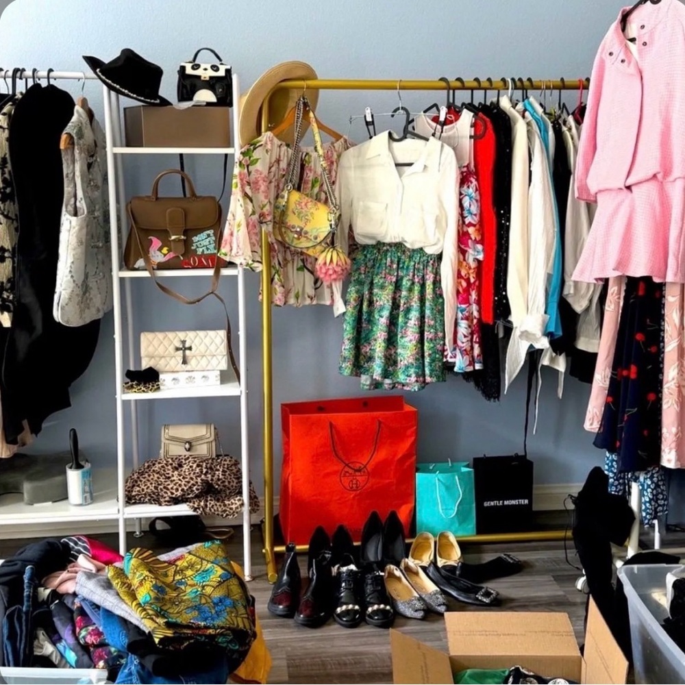 Low Start Flyer: Clothes Sizes Large - XXL & OS Blazers, Pants & Jeans Live Show
